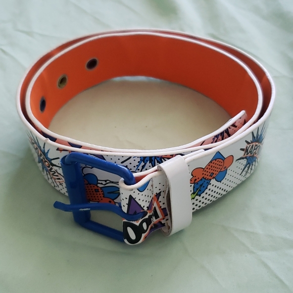 Comic Book Superhero Words Belt - Picture 1 of 4
